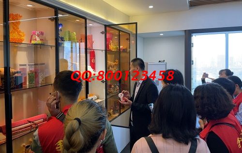 10月10日，加工費結(jié)算，這個正規(guī)手工活外發(fā)加工企業(yè)的手工活代加工項目是這樣的，圖為手工之家優(yōu)秀繡娘培訓(xùn)會剪影