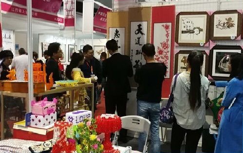 為拓展非遺珠繡銷售市場再發(fā)力------記手工之家參加京東整裝招商活動并簽約合作