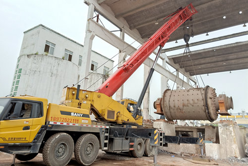 宜化化機(jī)再次榮獲“安全文明施工單位”榮譽(yù)稱號(圖2) 宜化化機(jī)再次榮獲“安全文明施工單位”榮譽(yù)稱號(圖2)