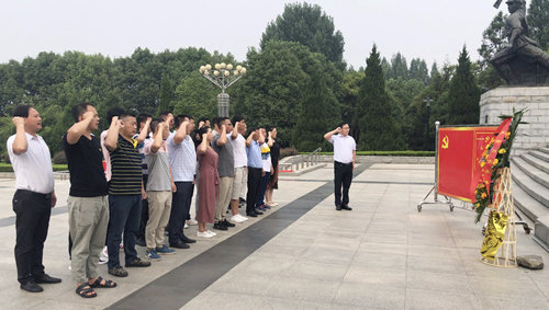 宜化集團(tuán)優(yōu)秀班組長(zhǎng)“三個(gè)一”活動(dòng)圓滿(mǎn)結(jié)束(圖5) 宜化集團(tuán)優(yōu)秀班組長(zhǎng)“三個(gè)一”活動(dòng)圓滿(mǎn)結(jié)束(圖5)