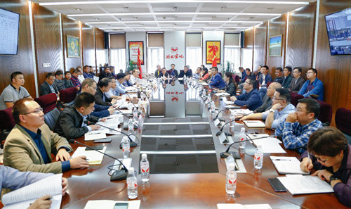 集團(tuán)召開(kāi)9月份效益分析總結(jié)會(huì)(圖1) 集團(tuán)召開(kāi)9月份效益分析總結(jié)會(huì)(圖1)