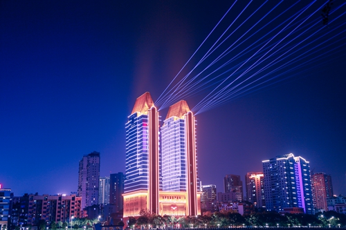 宜化大樓亮起來了！(圖1)