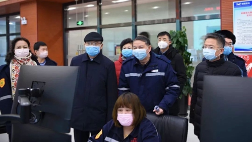 新疆維吾爾自治區(qū)常務(wù)副主席張春林到新疆宜化檢查督導(dǎo)疫情防控及安全生產(chǎn)工作(圖2) 新疆維吾爾自治區(qū)常務(wù)副主席張春林到新疆宜化檢查督導(dǎo)疫情防控及安全生產(chǎn)工作(圖2)