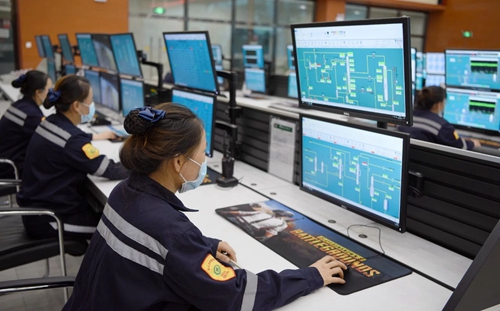 重磅喜訊：新疆宜化尿素產(chǎn)品順利下線！(圖2)