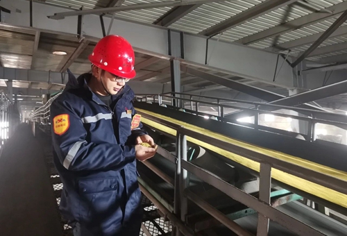 新年新氣象！楚星公司黃色磷酸二銨產(chǎn)品成功下線(圖2)