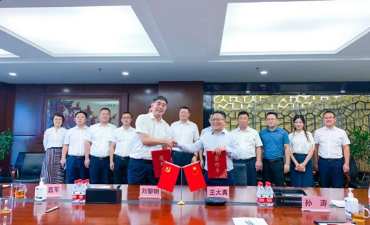 訪客戶談合作走市場！王大真到倍豐集團(tuán)走訪(圖2)