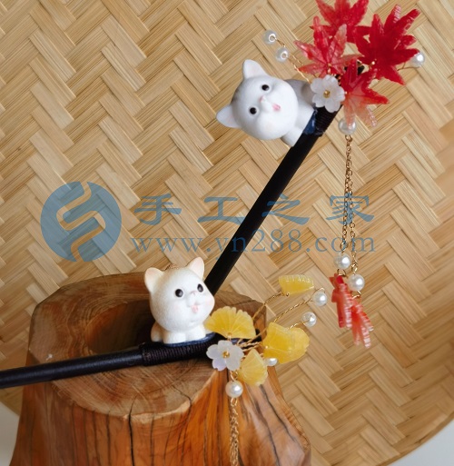 6月4日，手工活接單正規(guī)平臺(tái)，拿回家做的手工項(xiàng)目，可以開飾品加工廠，手工之家讓大家居家手工掙錢有底氣，圖為勵(lì)志珠珠繡串珠手工產(chǎn)品剪影