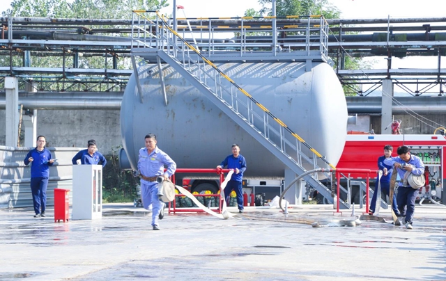 以賽促練礪精兵！股份公司開展應(yīng)急技能比武(圖1)