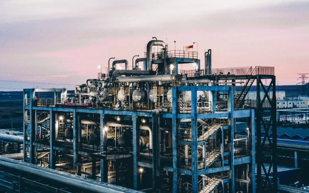 夜幕下的新疆宜化，有著別樣風(fēng)情(圖3)