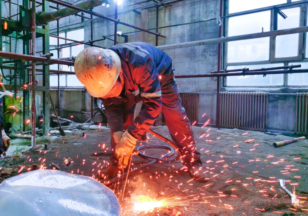 新疆宜化：直擊大修一線，看他們奮戰(zhàn)的身影(圖4)