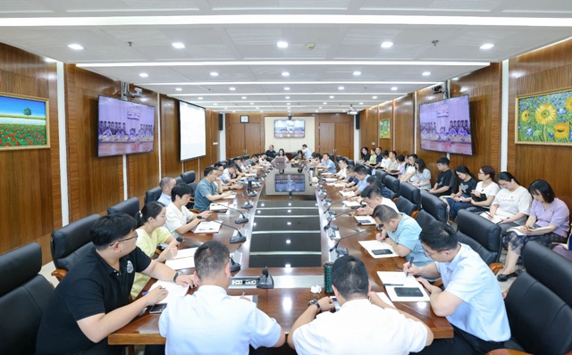 集團(tuán)召開綜合系統(tǒng)工作會議(圖1)