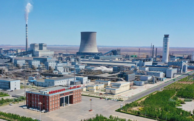 新疆宜化尿素裝置顆粒冷卻器正式投運(圖1) 新疆宜化尿素裝置顆粒冷卻器正式投運(圖1)