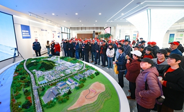 傳承奮斗薪火共譜宜化新篇！宜化集團(tuán)開(kāi)展退休干部職工重陽(yáng)節(jié)活動(dòng)