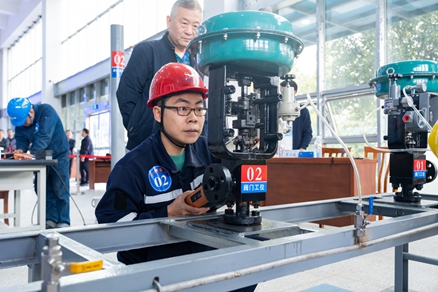 宜化勇奪宜昌市技能競賽雙料冠軍(圖1)