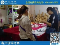 拎著勵志珠珠繡去送禮，河北滄州白女士給娘家人帶來就業(yè)增收的好項(xiàng)目