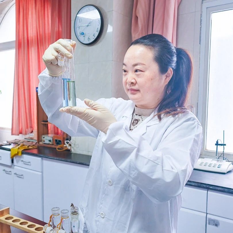 【宜化榜樣】股份公司黃冬燕：立足分析崗位，爭當技術(shù)能手